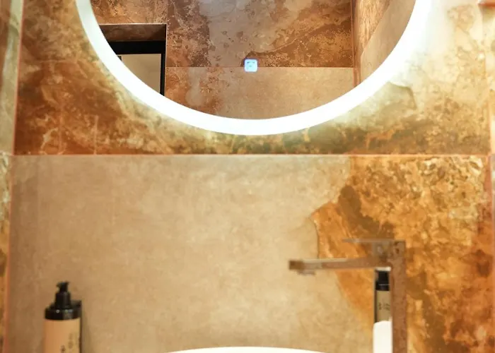 Azurè Luxe 2 * Tirana